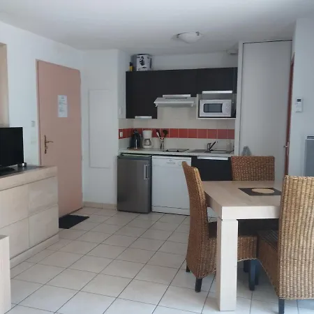 Appartement 2 Pieces Le Domaine De Manon Signes Exterior foto